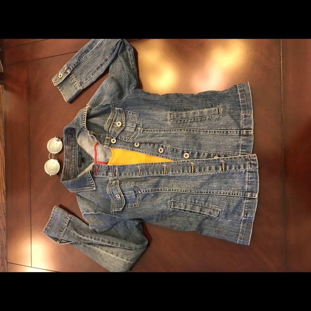 Tommy Hilfinger Jean Jacket!!